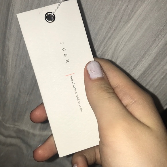 NWT Lush off the shoulder romper - Picture 2 of 4